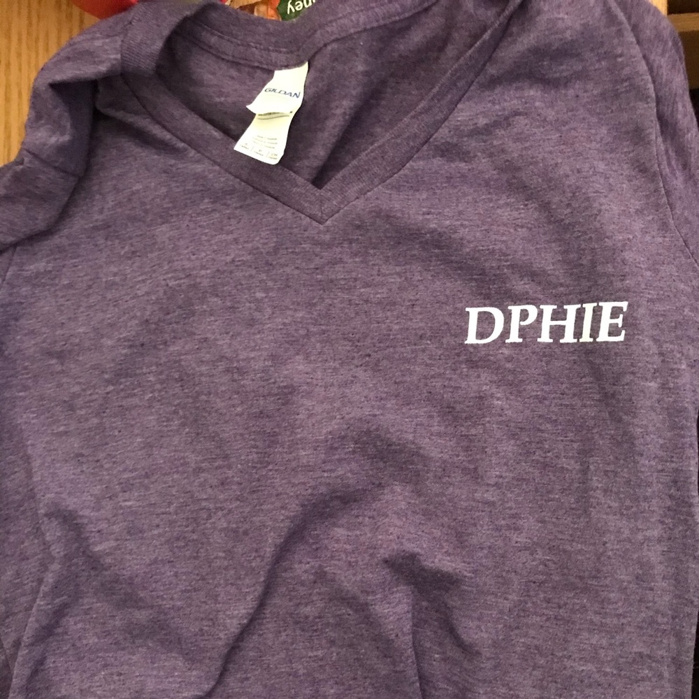 Delta Phi Epsilon v-neck short tee